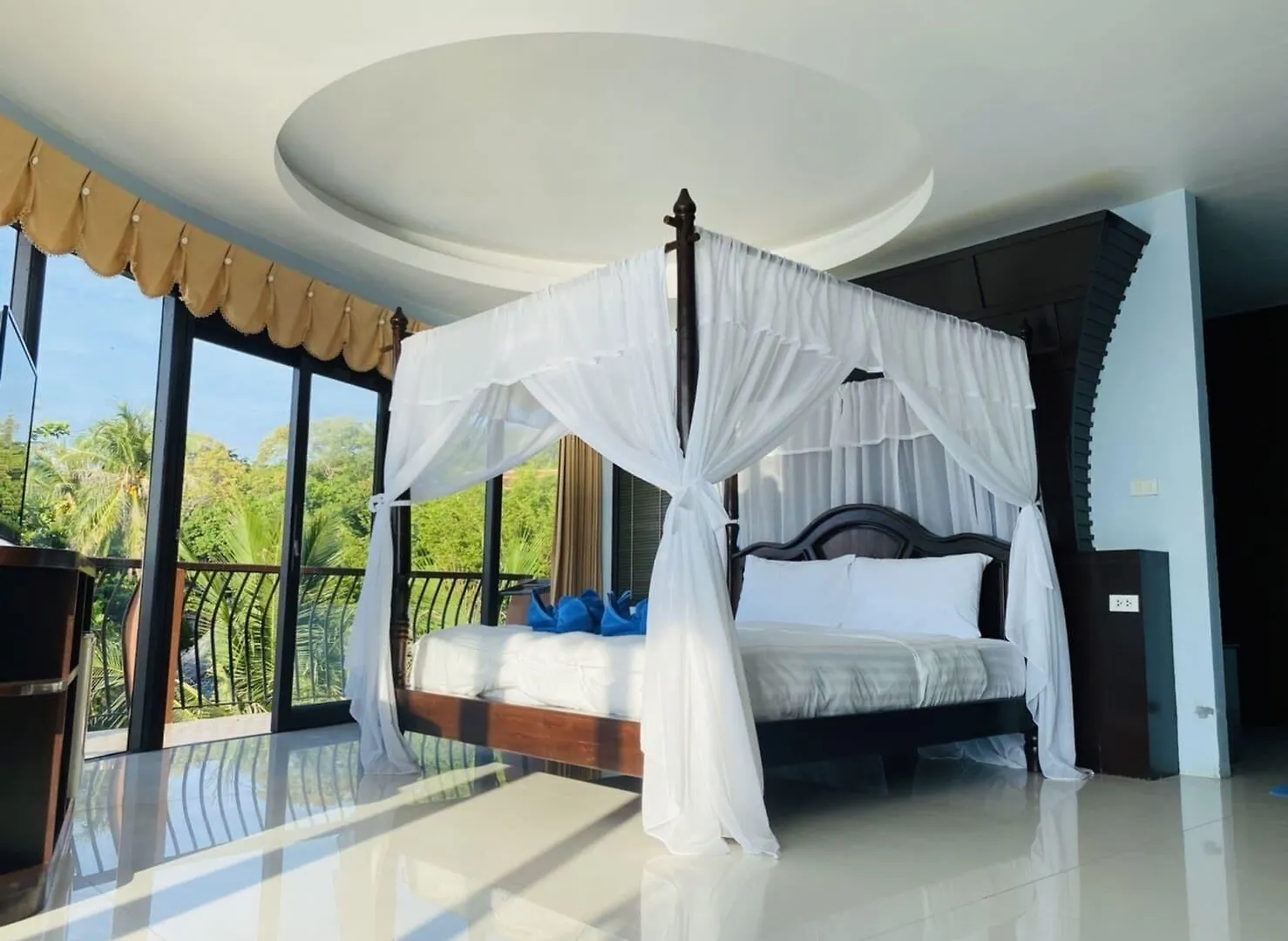 Koh Tao Regal Resort - Sha Plus